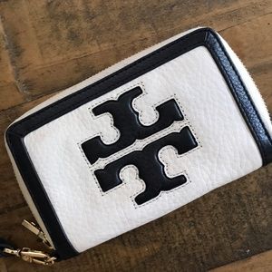 Tory Burch wristlet